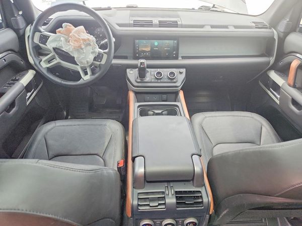 2024 LAND ROVER DEFENDER