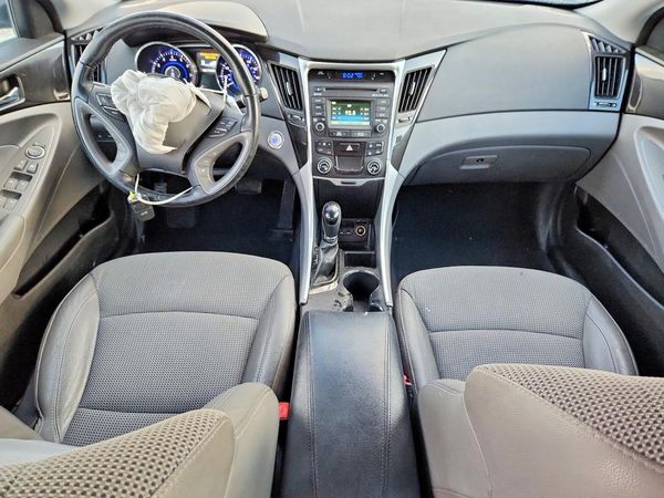 2014 HYUNDAI SONATA