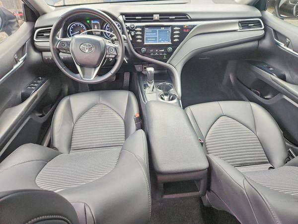 2018 TOYOTA CAMRY