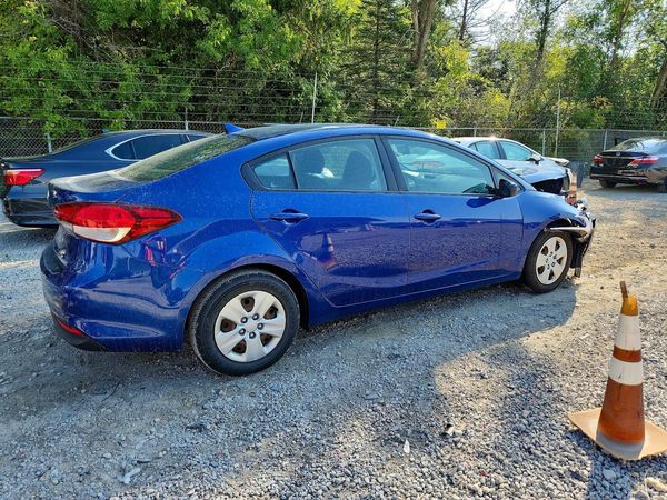 2017 KIA FORTE