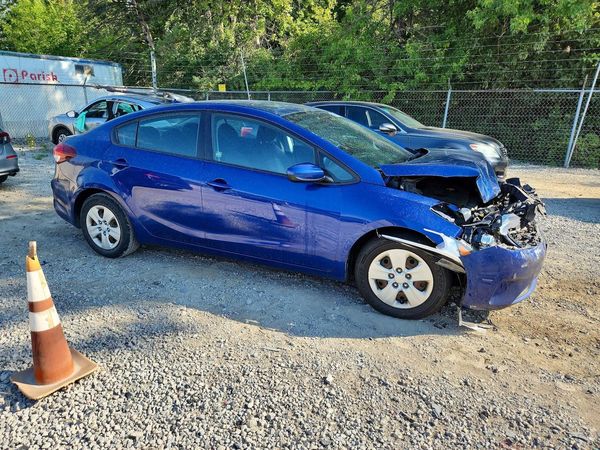 2017 KIA FORTE