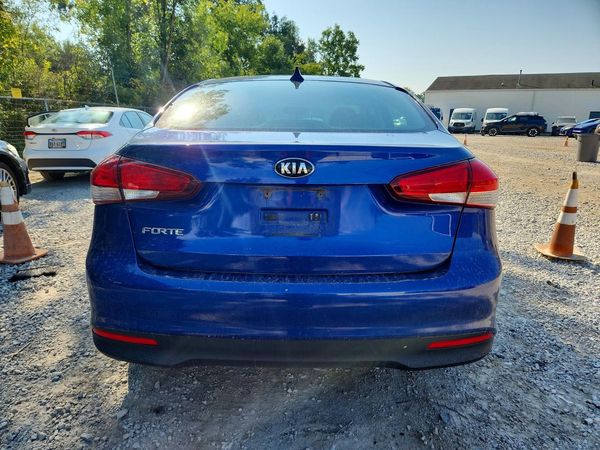 2017 KIA FORTE