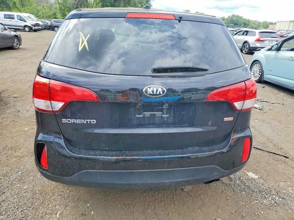 2015 KIA SORENTO GL