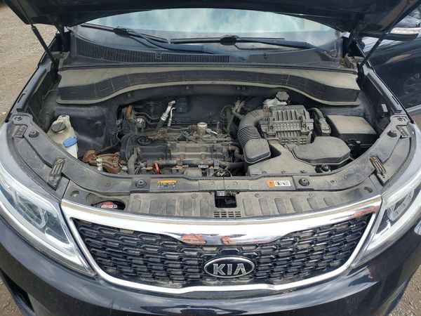 2015 KIA SORENTO GL
