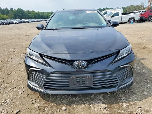 2022 TOYOTA CAMRY