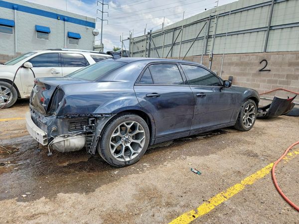 2018 CHRYSLER 300