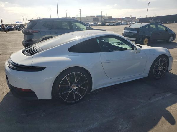 2025 PORSCHE 911