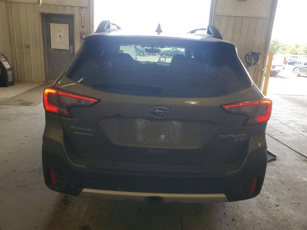 2022 SUBARU OUTBACK