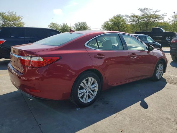 2013 LEXUS ES