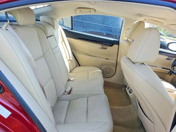 2013 LEXUS ES