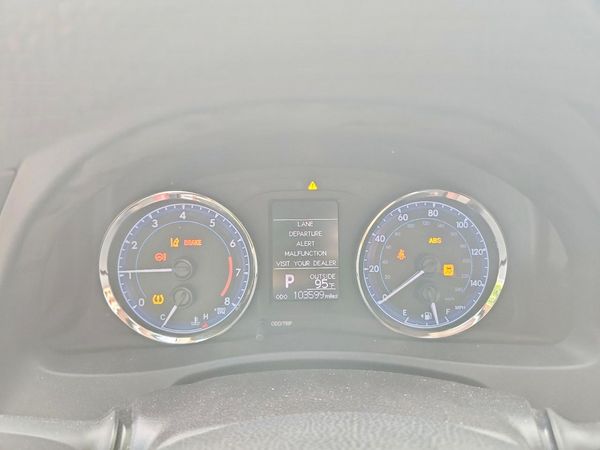 2019 TOYOTA COROLLA