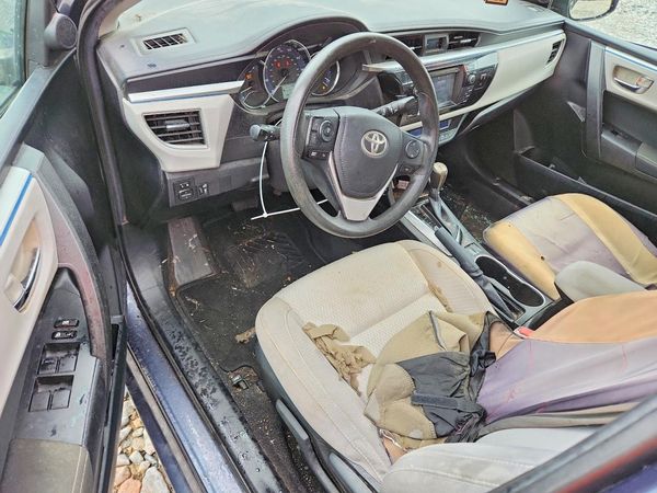 2016 TOYOTA COROLLA