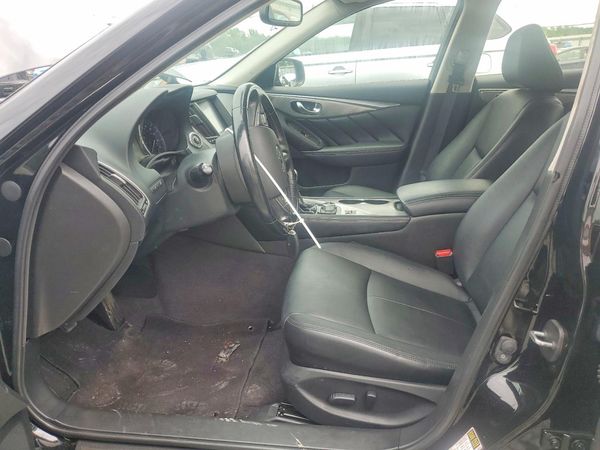 2015 INFINITI Q50