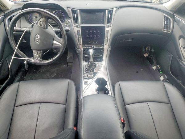 2015 INFINITI Q50