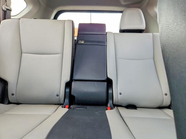 2018 TOYOTA RAV4 Ltd — SUVN