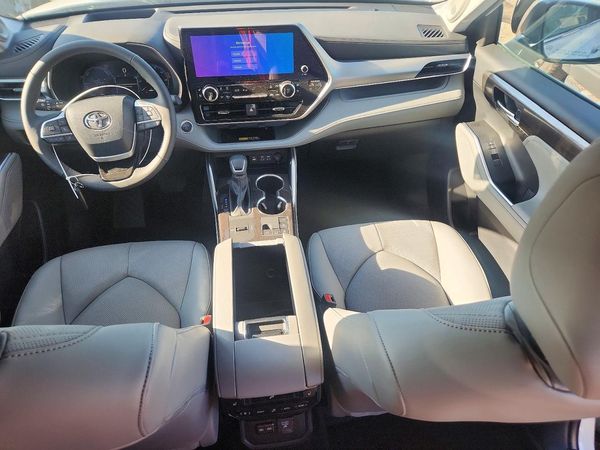 2026 TOYOTA HIGHLANDER Platinum — CKPT