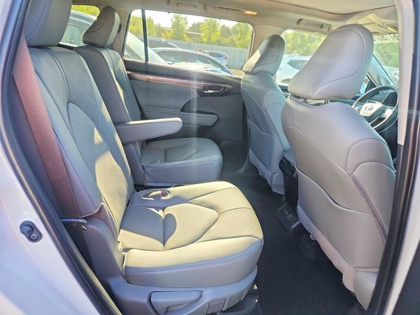 2026 TOYOTA HIGHLANDER Platinum — PSRS