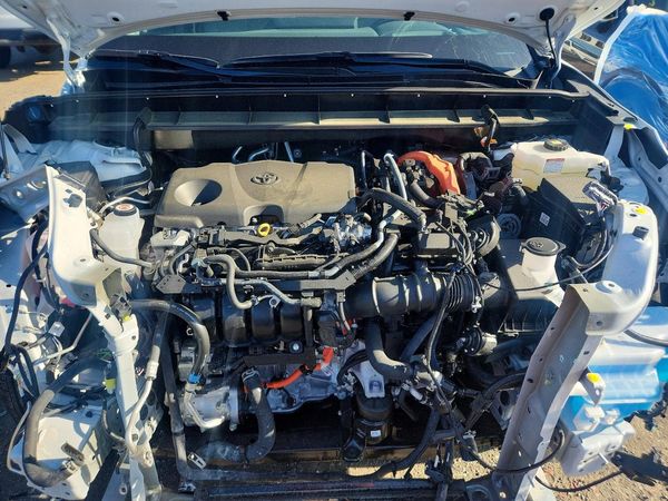 2026 TOYOTA HIGHLANDER Platinum — Engine bay