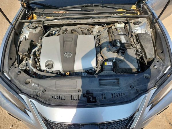 2022 LEXUS ES