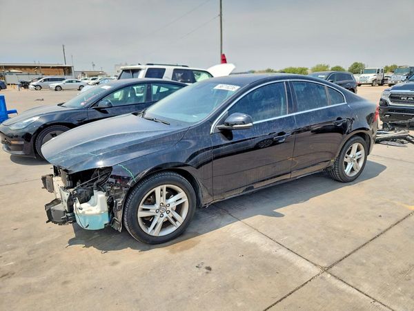 2015 VOLVO S60 Premier+ (non R design)