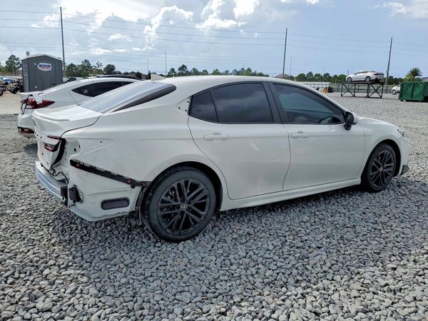 2026 TOYOTA CAMRY