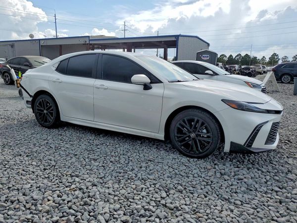 2026 TOYOTA CAMRY