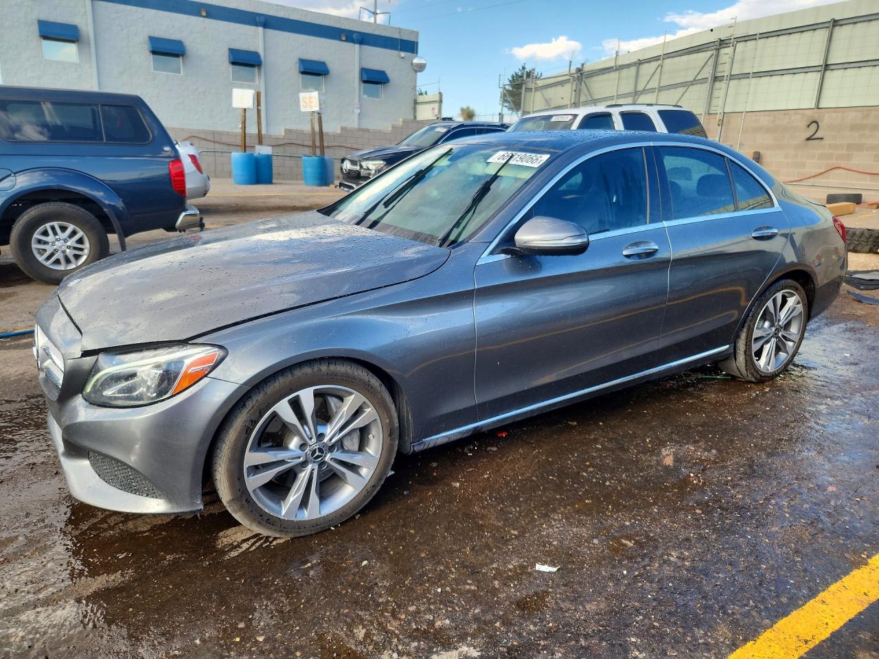2017 MERCEDES-BENZ C C300