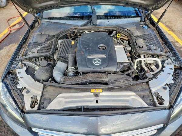 2017 MERCEDES-BENZ C C300