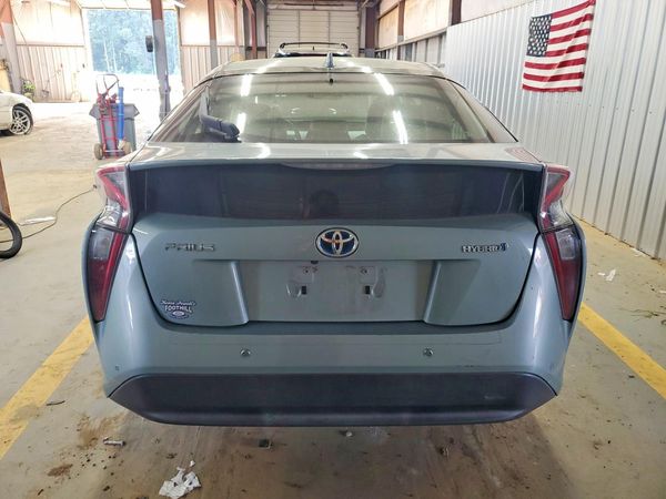 2018 TOYOTA PRIUS