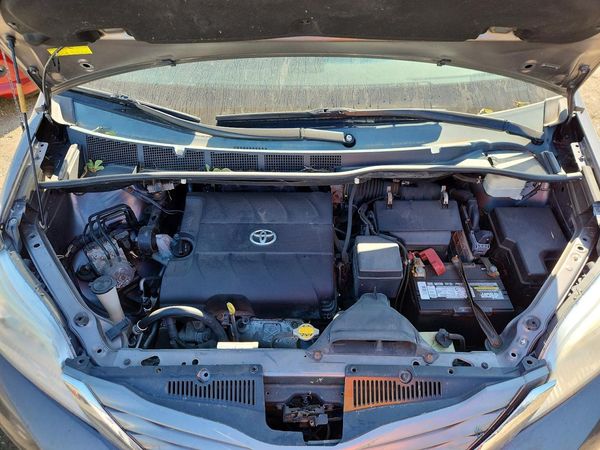 2013 TOYOTA SIENNA