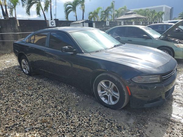 2015 DODGE CHARGER SE — Passenger 3/4