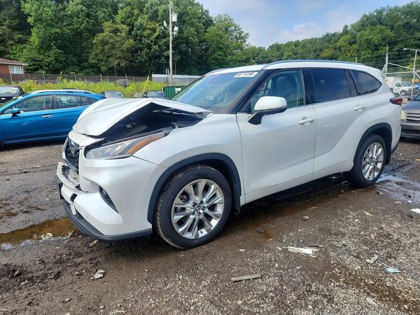 2022 TOYOTA HIGHLANDER — DSFA — Front 3/4