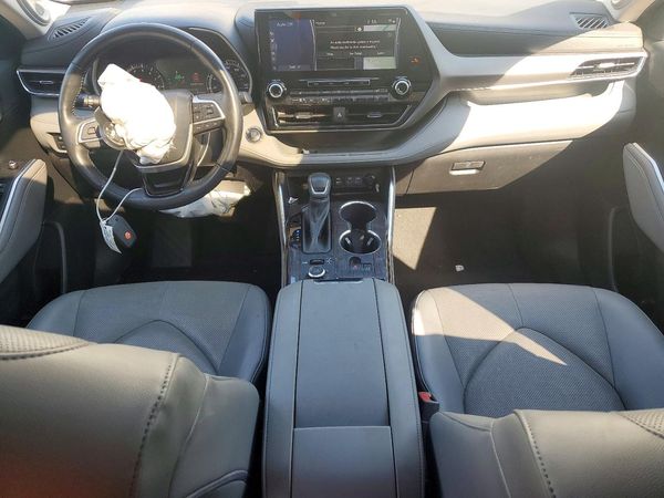2022 TOYOTA HIGHLANDER Limited — CKPT