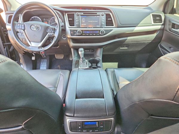 2019 TOYOTA HIGHLANDER