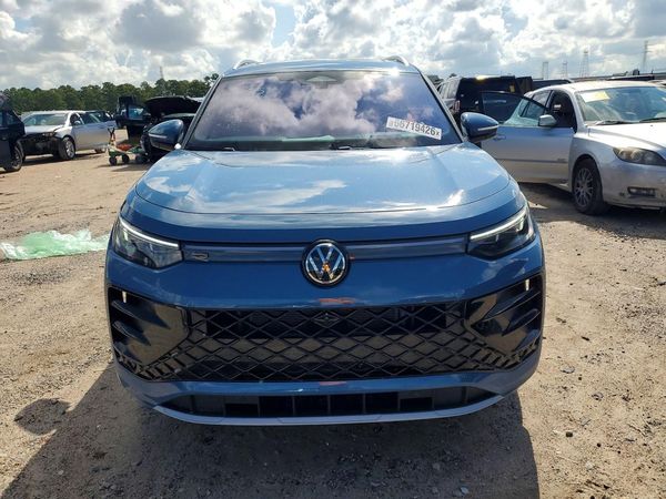 2025 VOLKSWAGEN TIGUAN 4Motion SEL R-Line Black