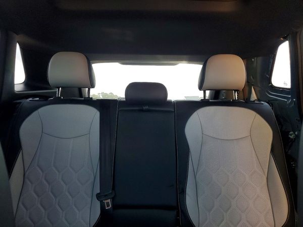 2025 VOLKSWAGEN TIGUAN 4Motion SEL R-Line Black