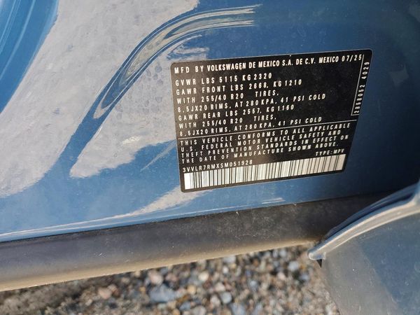 2025 VOLKSWAGEN TIGUAN 4Motion SEL R-Line Black