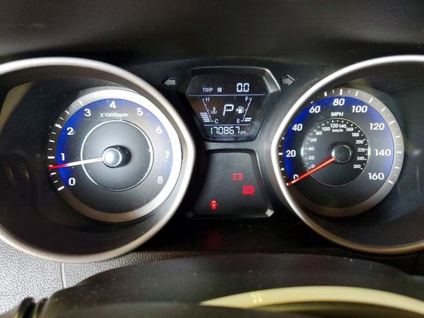 2015 HYUNDAI ELANTRA