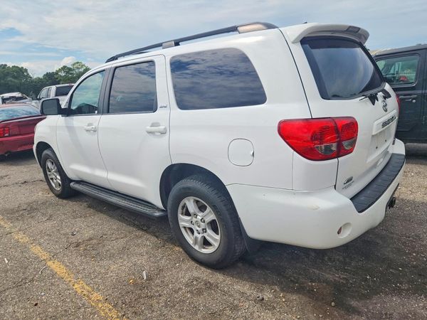 2015 TOYOTA SEQUOIA SR5 Grade