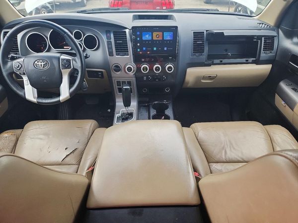 2015 TOYOTA SEQUOIA SR5 Grade