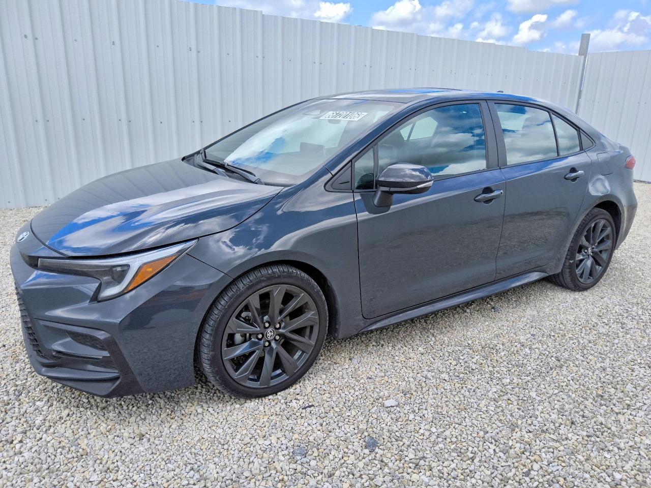 2026 TOYOTA COROLLA XSE — Front 3/4