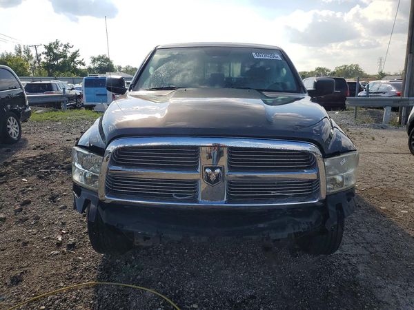 2016 RAM 1500 ST