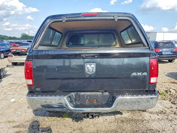 2016 RAM 1500 ST