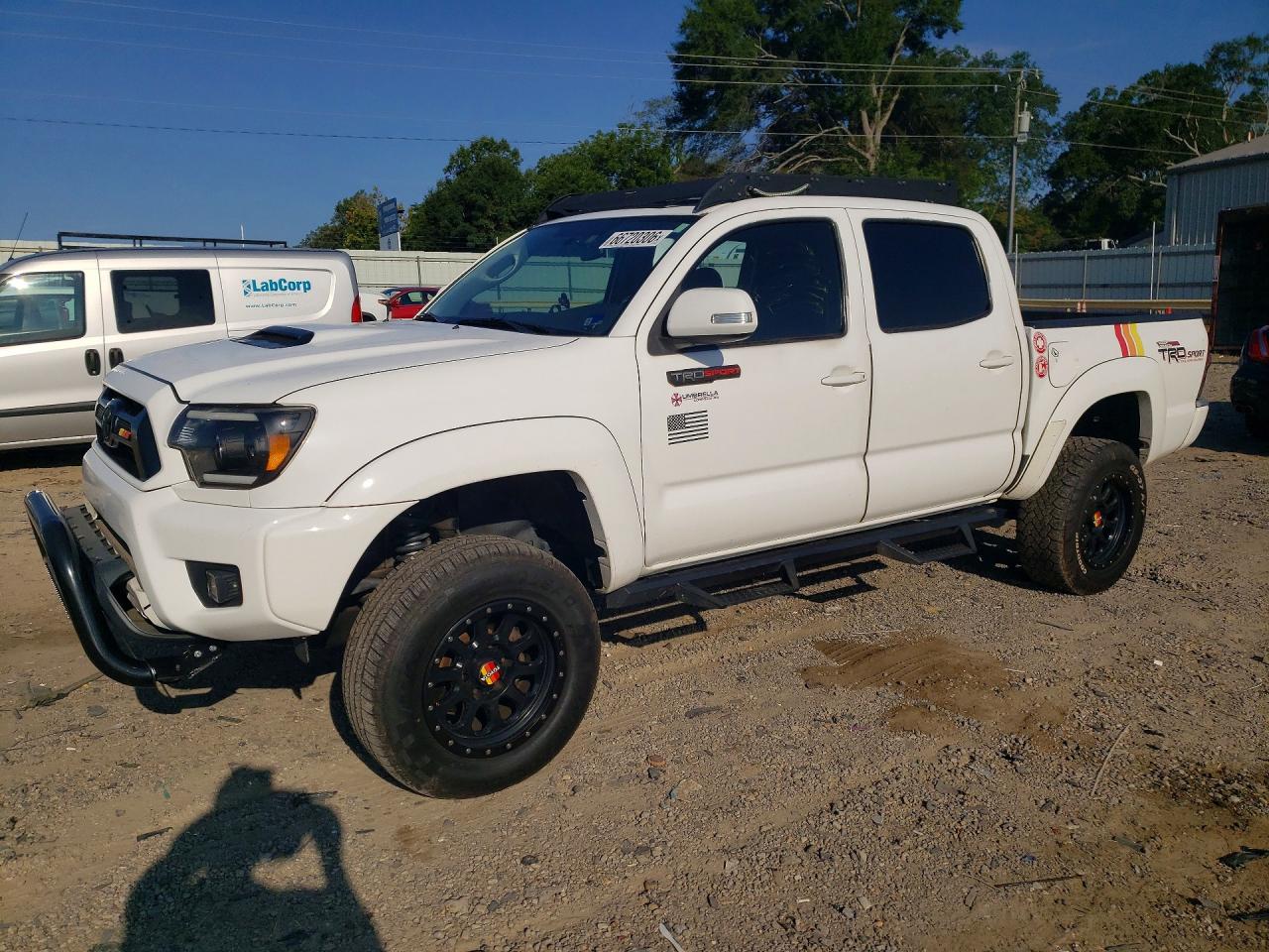 2015 TOYOTA TACOMA