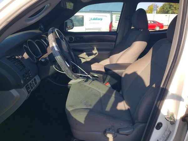 2015 TOYOTA TACOMA