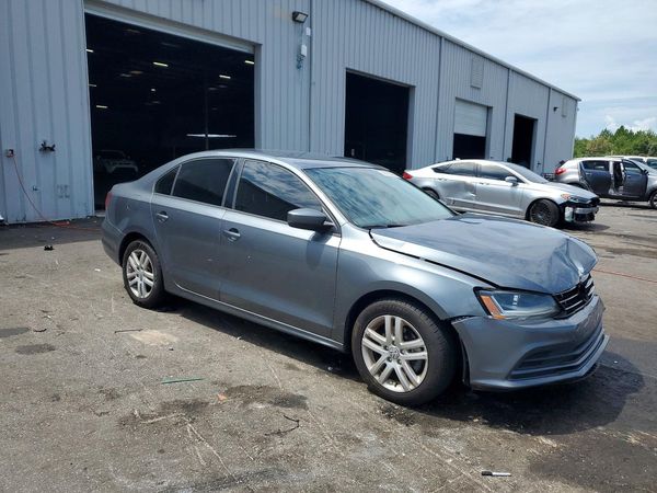 2018 VOLKSWAGEN JETTA