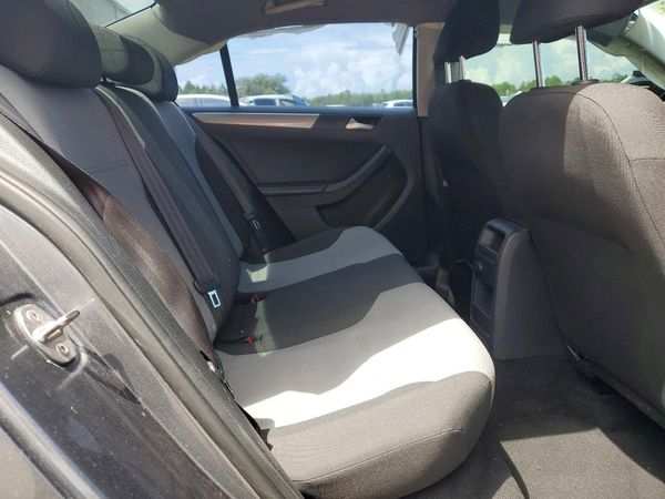 2018 VOLKSWAGEN JETTA