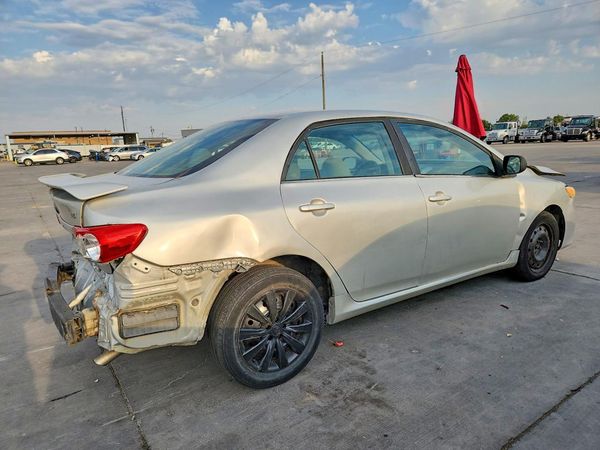 2013 TOYOTA COROLLA