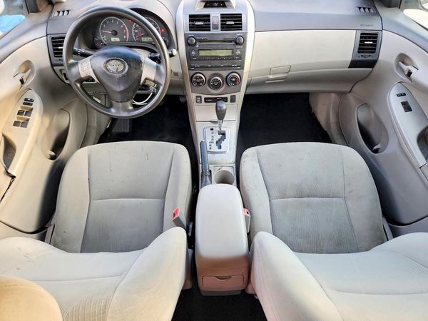2013 TOYOTA COROLLA