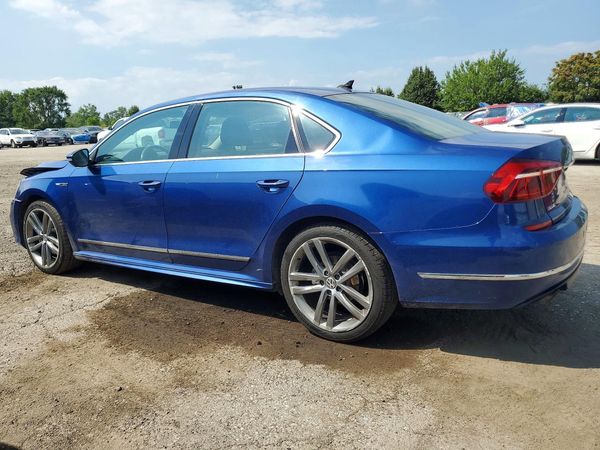 2017 VOLKSWAGEN PASSAT R-Line